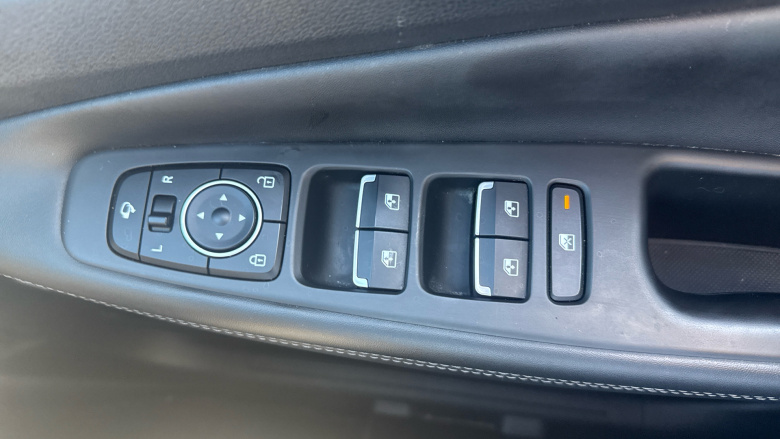 Hyundai SANTA FE 1.6 TGDi Hybrid Premium 5dr 4WD Auto Hybrid Estate